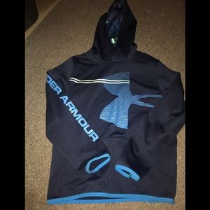 Under armor hoodie youth medium